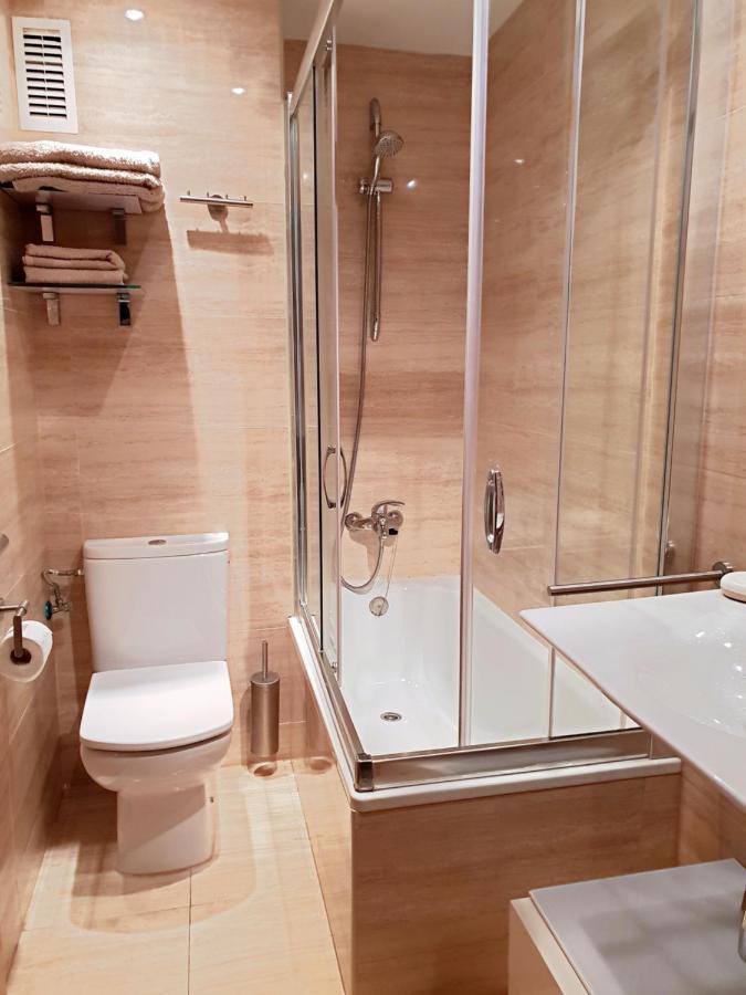 Apart Del Sol Apartment Кембрилс Екстериор снимка