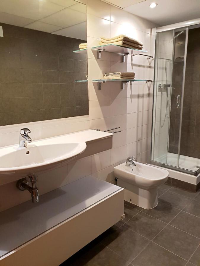 Apart Del Sol Apartment Кембрилс Екстериор снимка